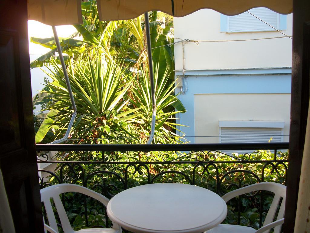 Jasmine'S Guest House カルロヴァシ 部屋 写真